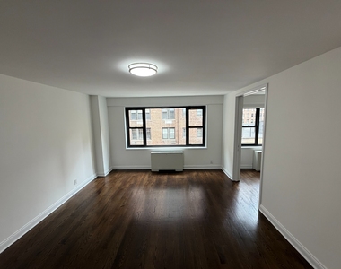 East 56th Street - Photo Thumbnail 2