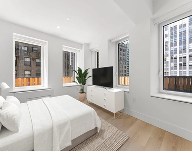55 Broad Street - Photo Thumbnail 1