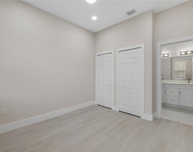6974 Belltree Court - Photo Thumbnail 8
