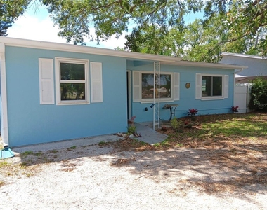 7980 52nd Street N - Photo Thumbnail 1