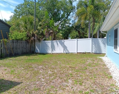 7980 52nd Street N - Photo Thumbnail 11
