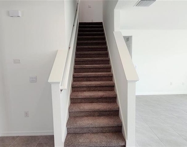 32813 Osprey Peak Way - Photo Thumbnail 13