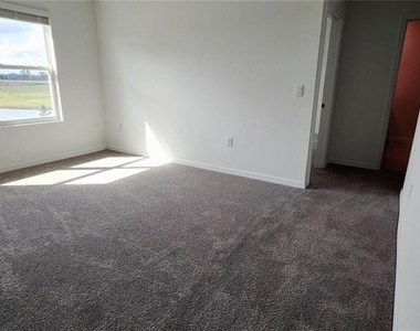 32813 Osprey Peak Way - Photo Thumbnail 16