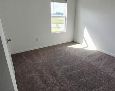 32813 Osprey Peak Way - Photo Thumbnail 15