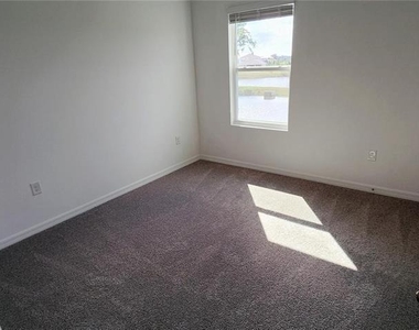 32813 Osprey Peak Way - Photo Thumbnail 19