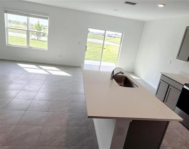 32813 Osprey Peak Way - Photo Thumbnail 6