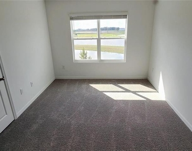 32813 Osprey Peak Way - Photo Thumbnail 20