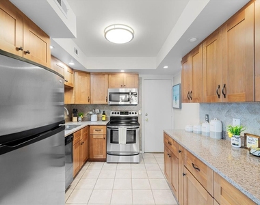 17400 Gulf Boulevard - Photo Thumbnail 2