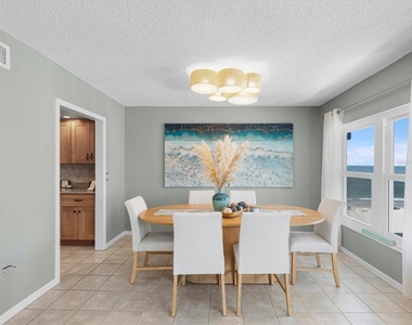 17400 Gulf Boulevard - Photo Thumbnail 1