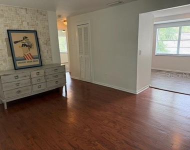 305 S Westland Avenue - Photo Thumbnail 4