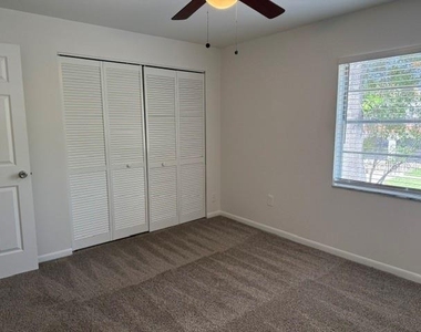 305 S Westland Avenue - Photo Thumbnail 9