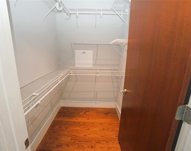 111 N 12th Street - Photo Thumbnail 14
