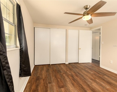 4722 Stearns Road - Photo Thumbnail 10