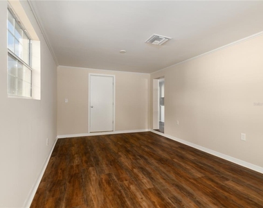 4722 Stearns Road - Photo Thumbnail 8