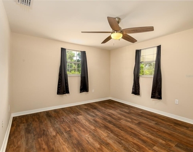 4722 Stearns Road - Photo Thumbnail 9