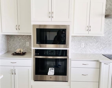 9632 Surrey Rose Drive - Photo Thumbnail 18