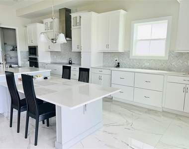 9632 Surrey Rose Drive - Photo Thumbnail 5