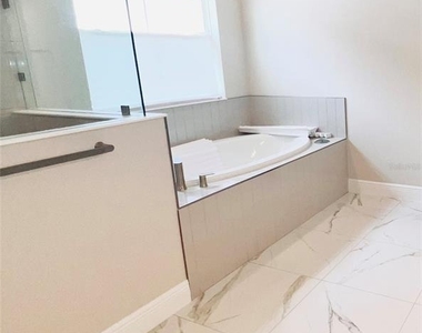 9632 Surrey Rose Drive - Photo Thumbnail 11