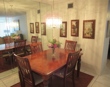 2468 Florentine Way - Photo Thumbnail 9