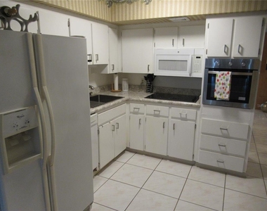 2468 Florentine Way - Photo Thumbnail 13