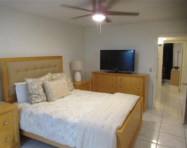 2468 Florentine Way - Photo Thumbnail 18