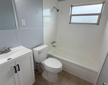 613 Carver Drive - Photo Thumbnail 4