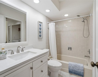 50 Pelican Place - Photo Thumbnail 23