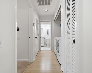 50 Pelican Place - Photo Thumbnail 19