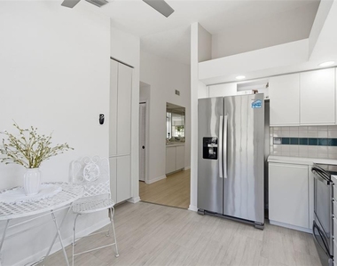 50 Pelican Place - Photo Thumbnail 10