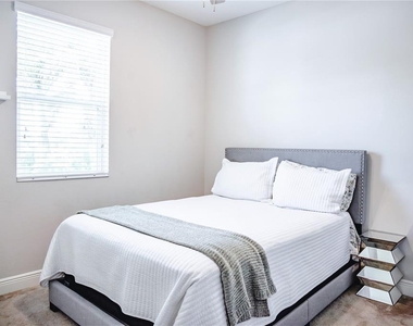 10452 Laguna Plains Drive - Photo Thumbnail 2