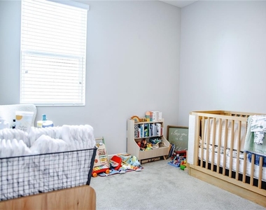 10452 Laguna Plains Drive - Photo Thumbnail 4