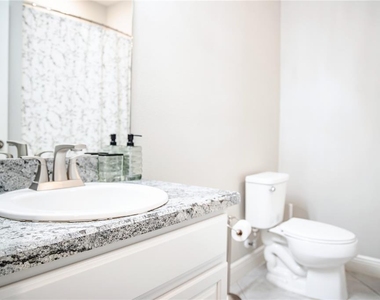 10452 Laguna Plains Drive - Photo Thumbnail 5