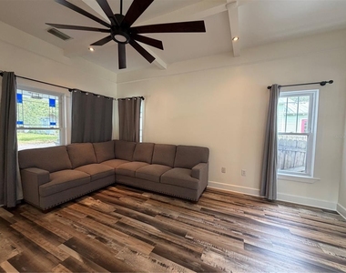 1204 E Ellicott Street - Photo Thumbnail 9