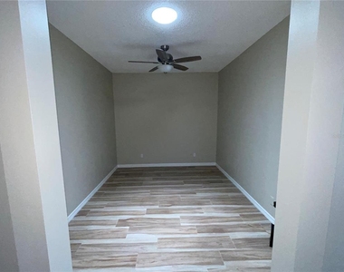 2222 Mayfield Palms Lane - Photo Thumbnail 6