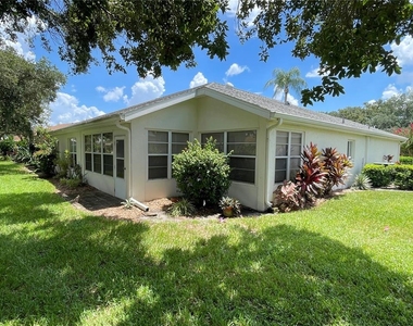 2222 Mayfield Palms Lane - Photo Thumbnail 18