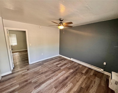 2318 4th Street S - Photo Thumbnail 5
