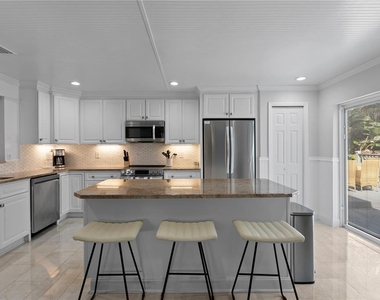 4815 W San Rafael Street - Photo Thumbnail 12