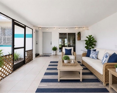 4931 Victoria Drive - Photo Thumbnail 5