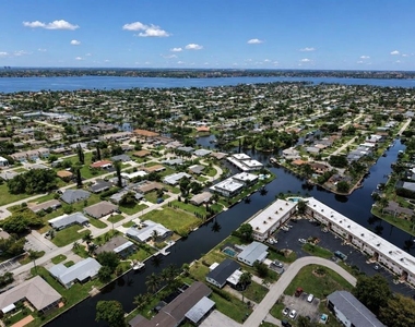 4931 Victoria Drive - Photo Thumbnail 23