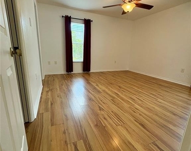 9221 Estrada Place - Photo Thumbnail 11