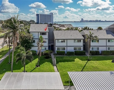 1301 Gulf Boulevard - Photo Thumbnail 3