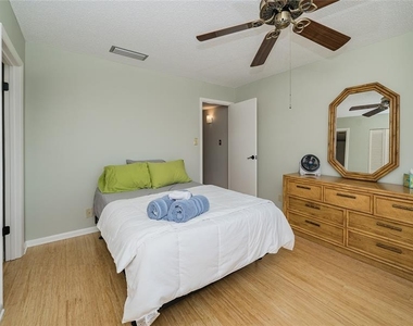 1301 Gulf Boulevard - Photo Thumbnail 29