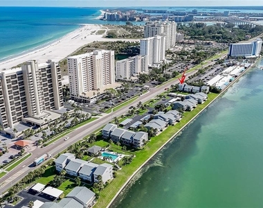 1301 Gulf Boulevard - Photo Thumbnail 4