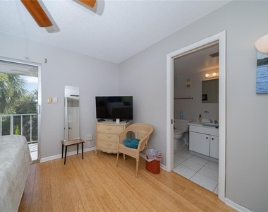 1301 Gulf Boulevard - Photo Thumbnail 24