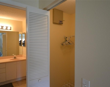 9026 Severn Lane - Photo Thumbnail 21