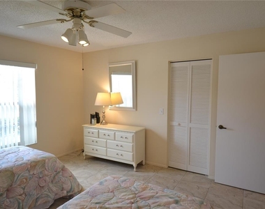 9026 Severn Lane - Photo Thumbnail 8