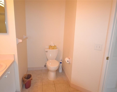 9026 Severn Lane - Photo Thumbnail 25