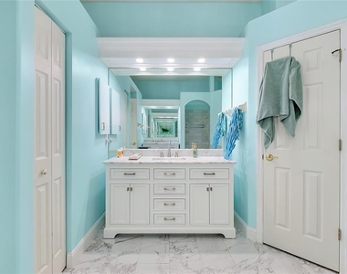 360 Cedarbrook Court - Photo Thumbnail 11