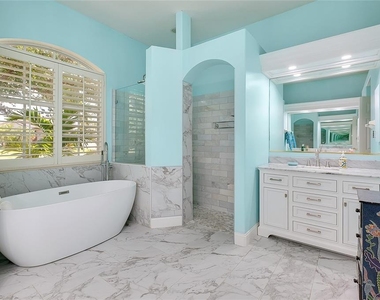 360 Cedarbrook Court - Photo Thumbnail 10