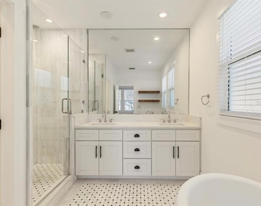 214 E Floribraska Avenue - Photo Thumbnail 20